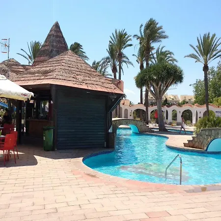 Apartamento Con Terraza, Piscina Y Cerca De Playa Апартаменты *