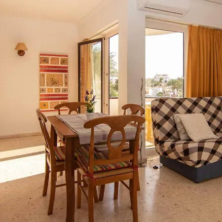 Apartamento Con Terraza, Piscina Y Cerca De Playa * Дения