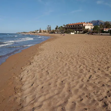 Apartamento Con Terraza, Piscina Y Cerca De Playa Апартаменты Дения