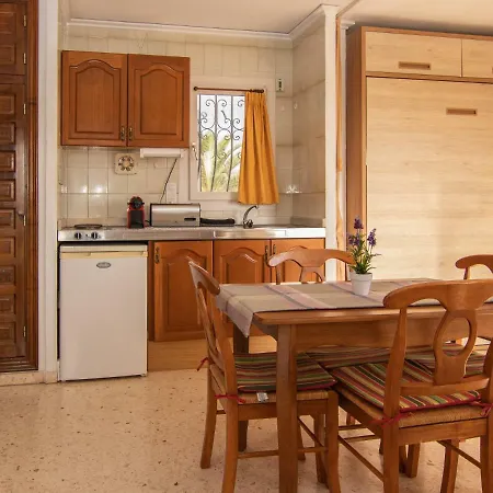 Apartamento Con Terraza, Piscina Y Cerca De Playa Апартаменты *